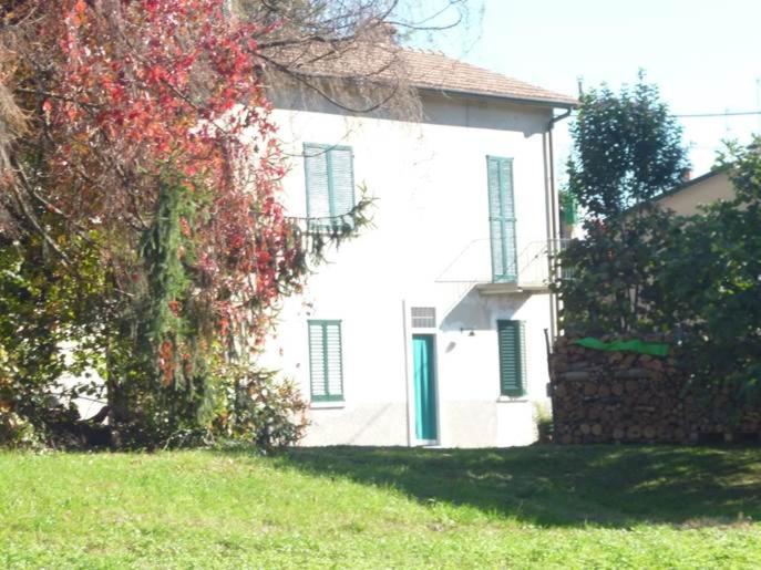 Bed and Breakfast Il Faggio Rosso à Missaglia Extérieur photo